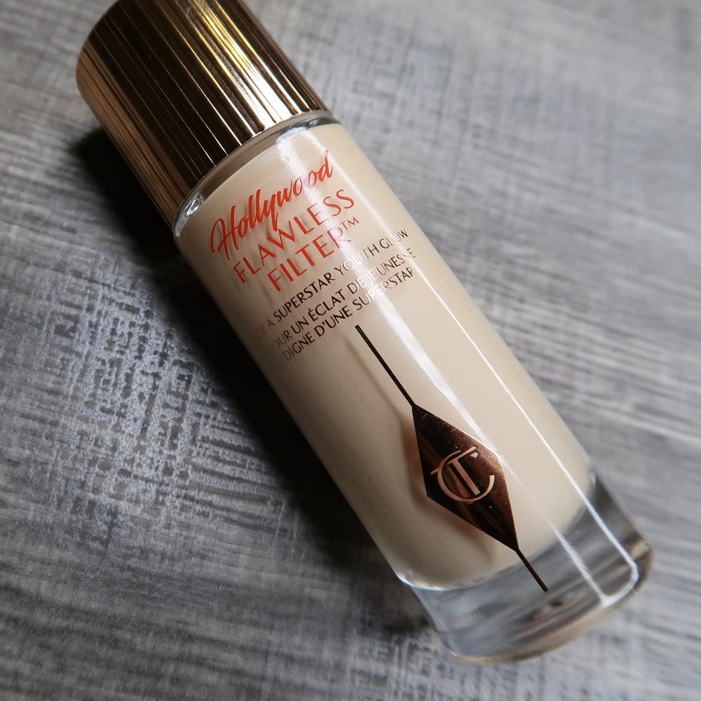 Charlotte Tilbury Hollywood Flawless Filter "Pale"